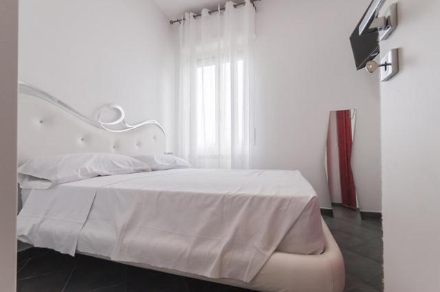 The Breeze Way Apartment Пьомбино Екстериор снимка